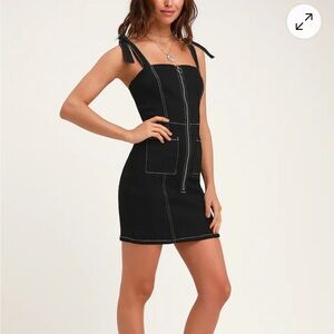 Read My Zips Black Denim Zip-Front Mini Dress
BB Dakota size 6
